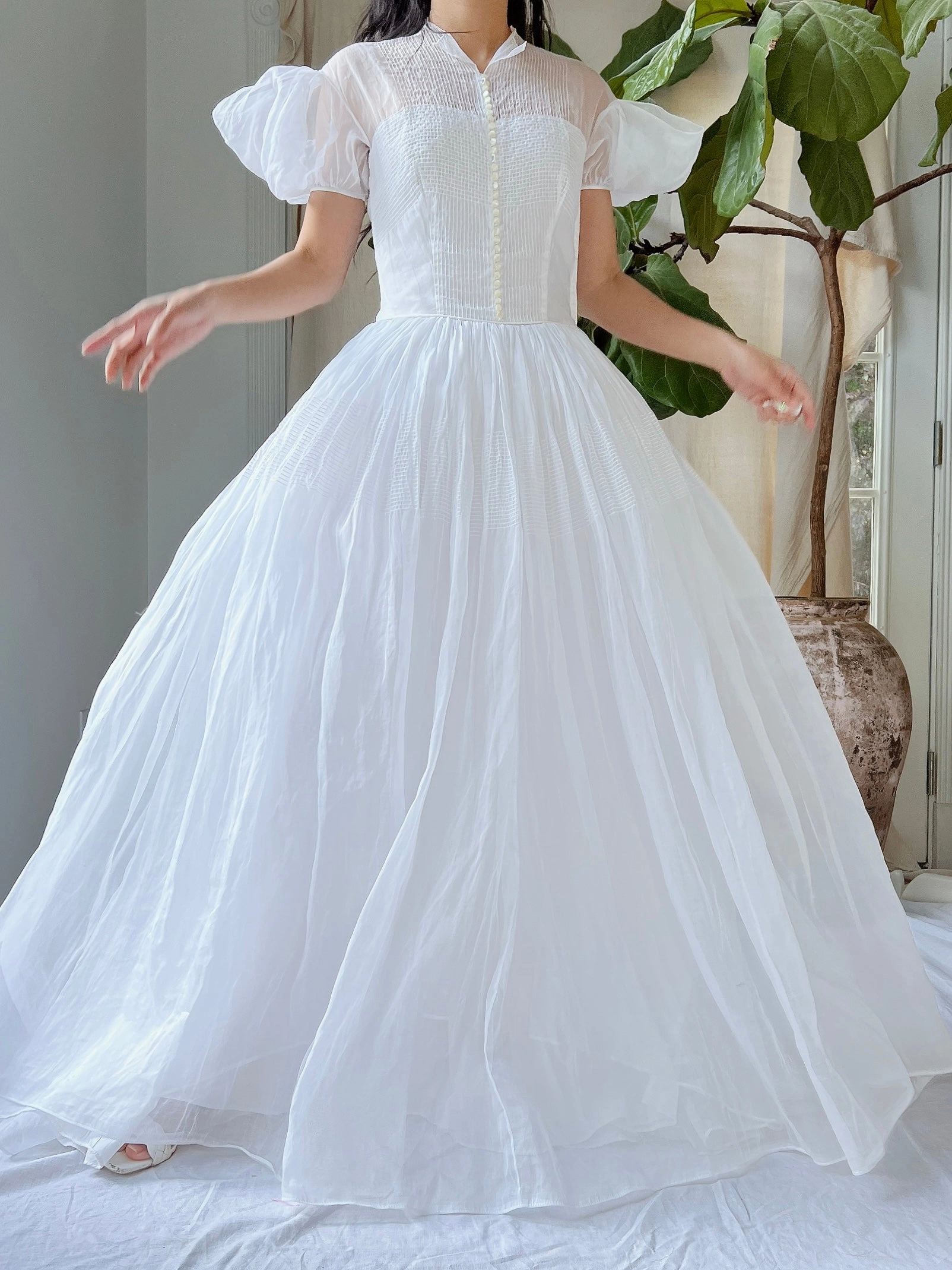 1940s White Organdy Puff Sleeve Dress - XS