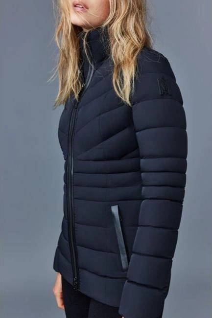 PATSY Agile 360 down jacket with blue fox fur Black