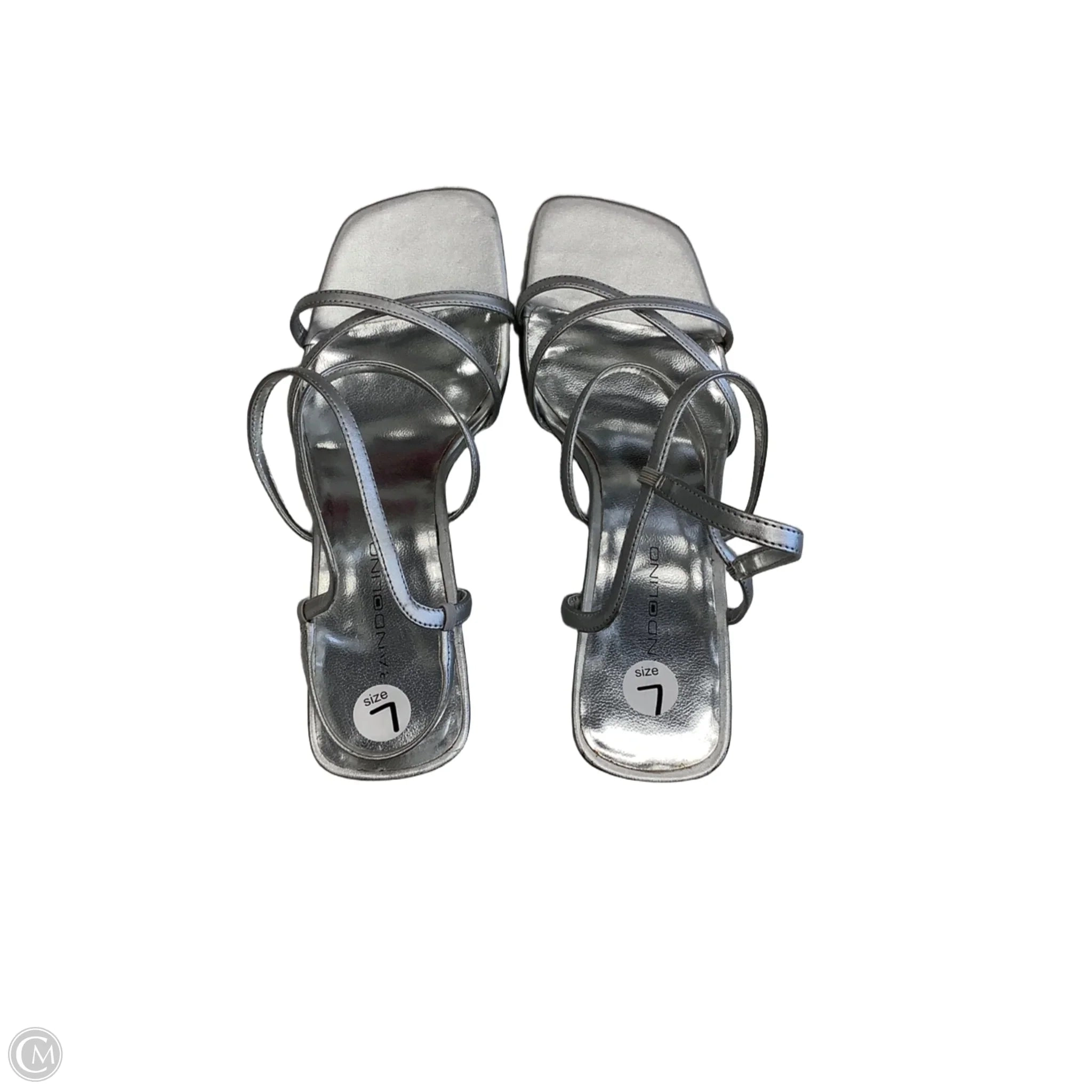 Shoes Heels Kitten By Bandolino In Silver, Size: 7